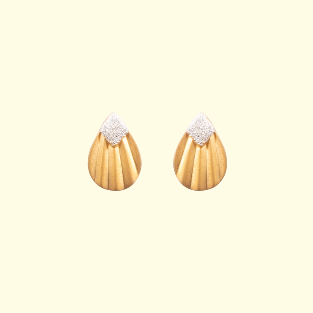 Gold plated Shell Earrings