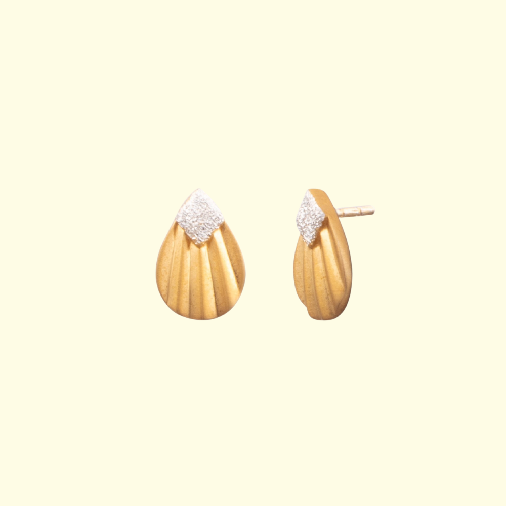 Gold plated Shell Earrings
